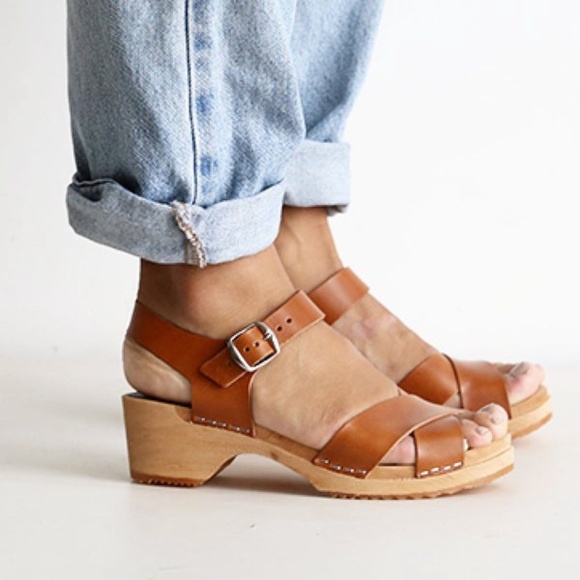 Funkis Shoes - Funkis tan mia clogs Size 38/8